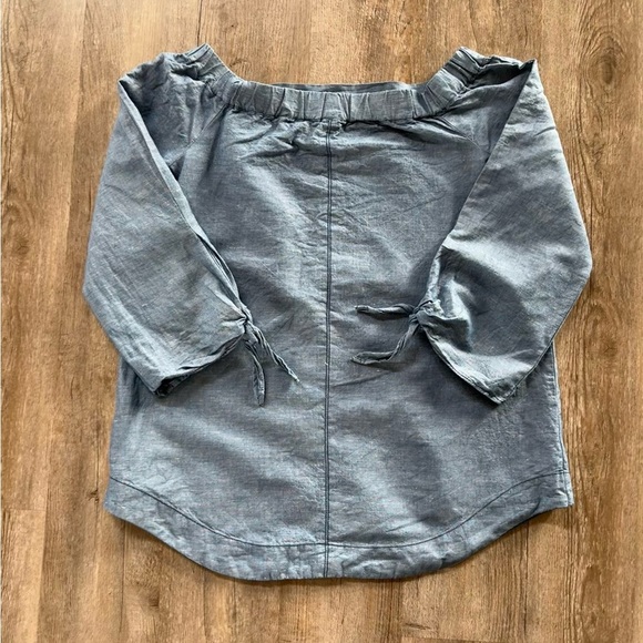 Free People Show Me Some Shoulder Chambray Top - Picture 5 of 8